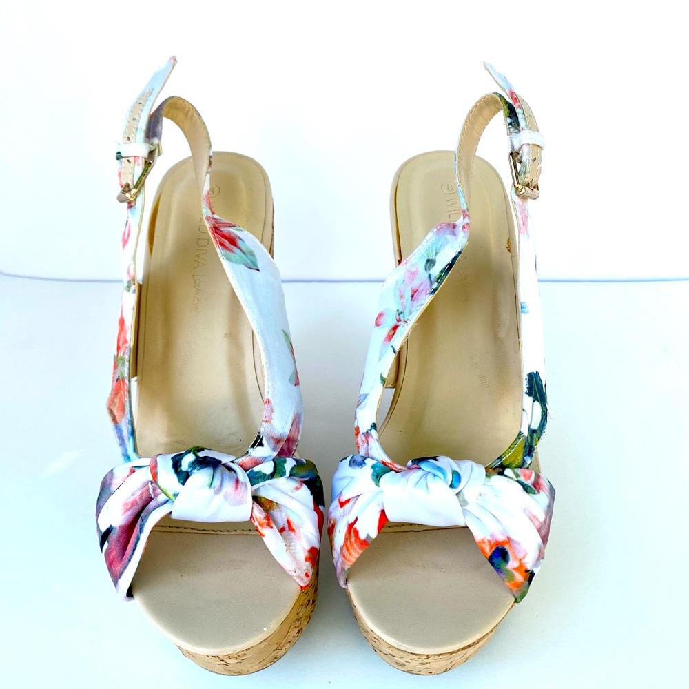 Wild Dive Floral Wedge Heel